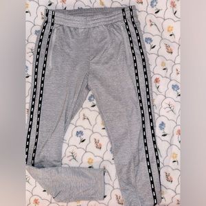 Pink Vs • Jogger gray sweatpants